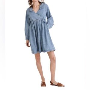 Madewell Ruffle-Collar Faux-Wrap Dress: Tencel
Denim Women Size medium